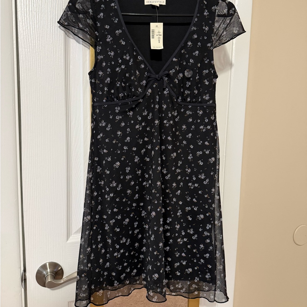 Aeropostale Black and White Floral Midi Dress